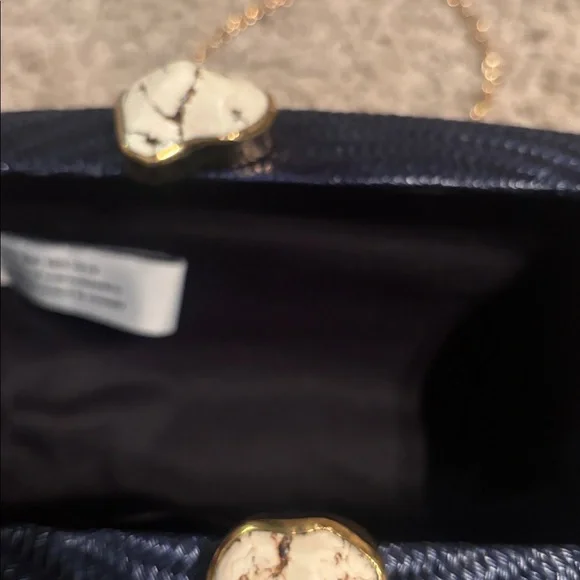 Kayu Jen Clutch with white stone - Picture 6 of 7